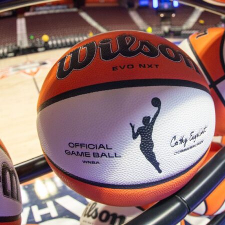 WNBA, players agree to start free agency Monday