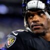 Lamar reports for beginning of Ravens’ workouts