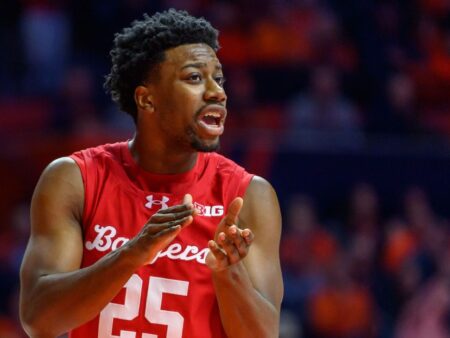 Badgers’ Blackwell to hit portal, test draft process