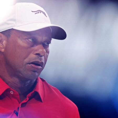 Woods may leave U.S. for treatment, judge rules