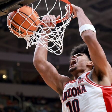 Chasing history, Arizona is staying present in run to Final Four