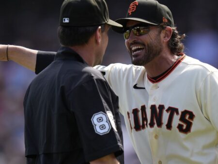 Vitello ejected, ‘frustration’ mounts for 3-7 Giants