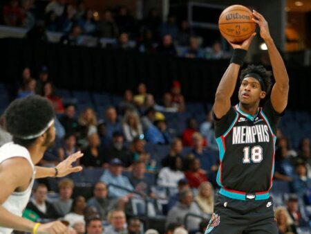 Grizzlies tie NBA mark for 3s with 29 but still lose