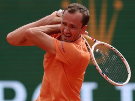 Medvedev mangles racket during 6-0, 6-0 loss