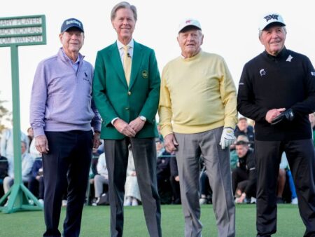 Nicklaus, Watson, Player favor golf ball rollback
