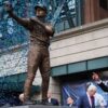 Going batty: Ichiro statue breaks during unveiling