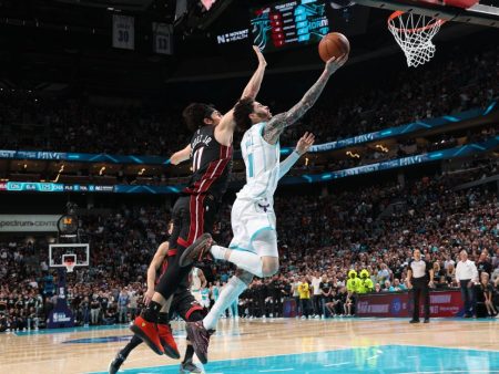 Ball’s clutch drive saves Hornets in frantic finish