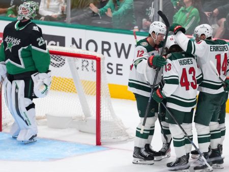 Oettinger, Stars falter, face familiar 1-0 deficit