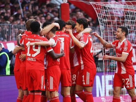 Kane scores as Bayern retains Bundesliga title
