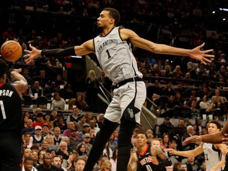 Wemby captures DPOY as first unanimous winner