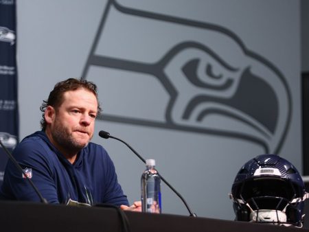 Seahawks keen to trade down, even within division