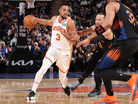 McCollum, Hawks stun Knicks late to even series