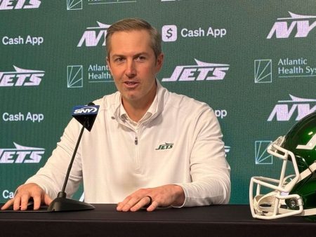 Jets GM: Don’t misread nixed visit with DE Bailey