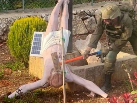 Two Israeli soldiers jailed over smashing of Jesus statue in Lebanon