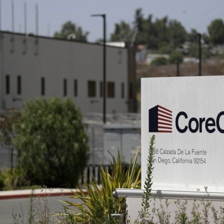 Democrats pay visit to ICE detention facility where abuse claims rife