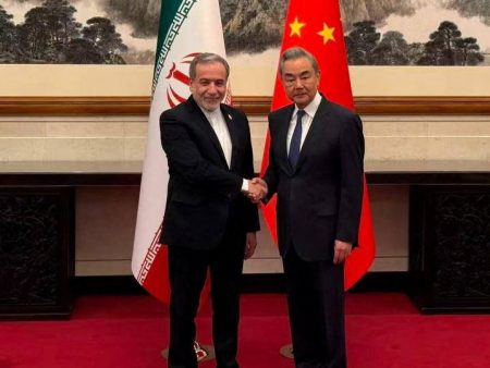 China Meets Iranian Official as U.S. Demands Strait of Hormuz Open