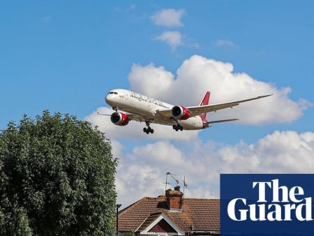 Heathrow in talks with airlines to end row that could delay third runway