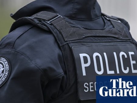 US Secret Service agent placed on leave for allegedly fondling himself in public