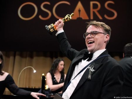 Germany: Lufthansa apologizes for lost Oscar statuette