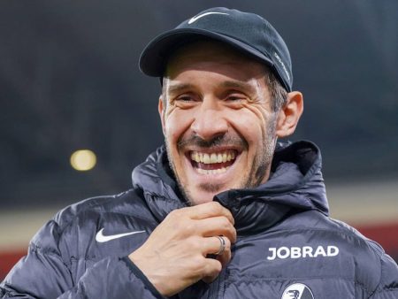 Schuster grinst: “Die Kraft der Fußball-Stadt Freiburg”