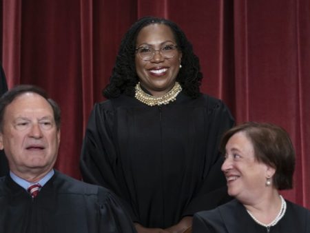 Alito, Jackson spar as Supreme Court speeds up Louisiana redistricting judgment