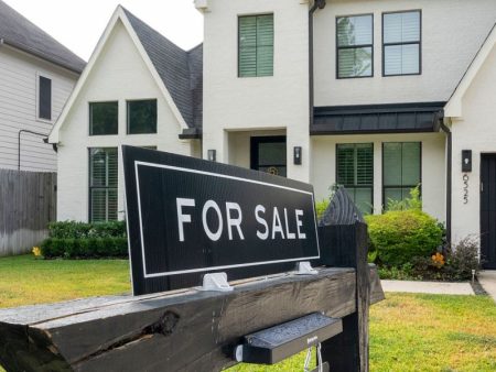 Homebuyers, builders grapple with rising prices amid war in Iran