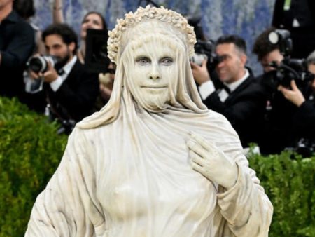 Heidi Klum Shocks at 2026 Met Gala With Custom Made ‘Living Sculpture’ Ensemble