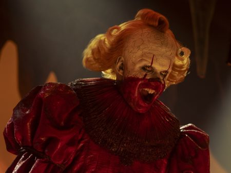 ‘It: Welcome to Derry’ Costume Designer on Pennywise’s 135-Piece Red Outfit and the Easter Eggs in Periwinkle and Ingrid’s Looks