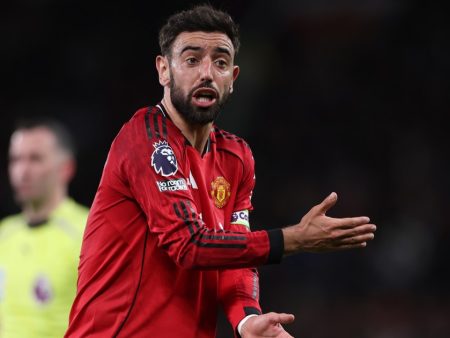 Man Utd vs Liverpool: Premier League – preview, team news, start, lineups