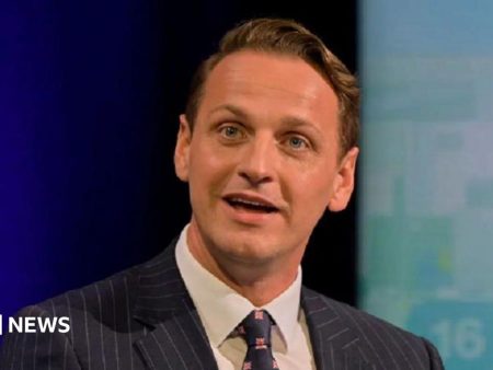 Starmer and home secretary in row over minister’s future
