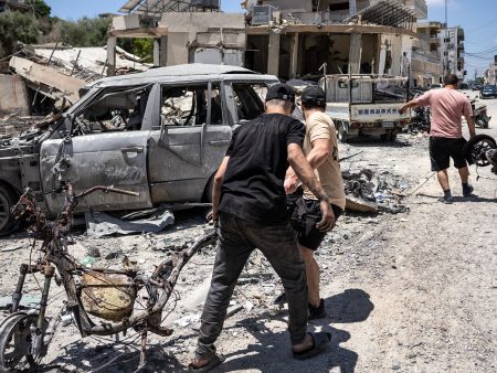 Lebanon Cease-Fire Bolsters U.S.-Iran Truce, After a Shaky Start