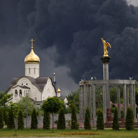 Petrol shortages and ‘oil rain’ bring Russia-Ukraine war home to Moscow