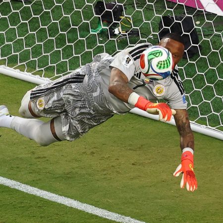 Room the hero as tiny Curacao earn first World Cup point against Ecuador