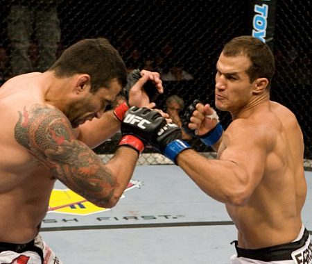 Former UFC champs disagree on how Alex Pereira wins at UFC White House card
