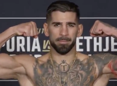 UFC White House weigh-in results: 2 title fights set