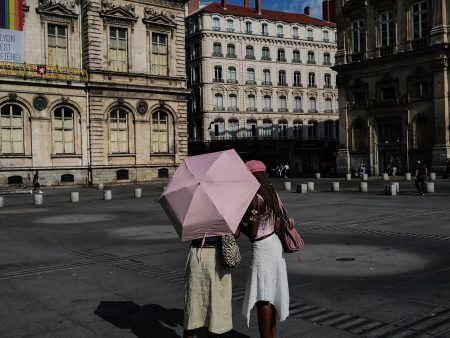Live Updates: Spain Warns of High Death Toll in Heat Wave
