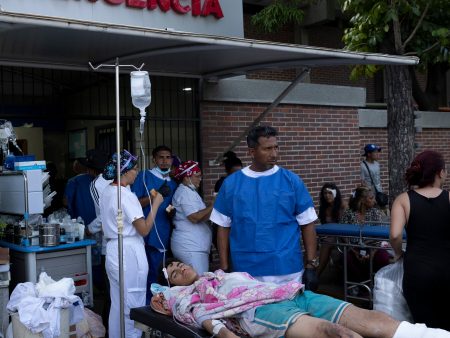 Survivors in quake-hit La Guaira tell of loss and rescue.