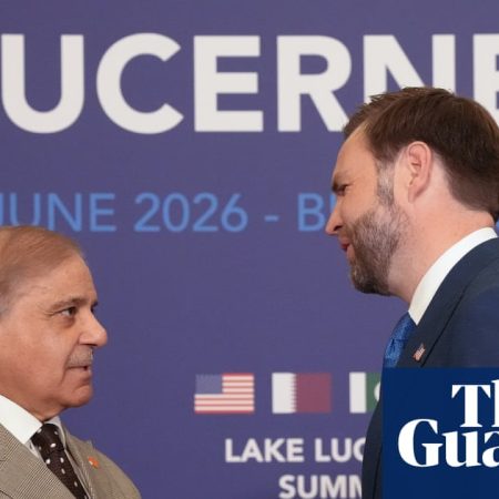 US-Iran talks in Switzerland to get under way as strait of Hormuz remains closed