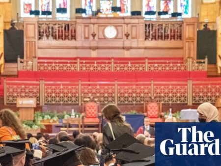 Students could be required to pass GCSE English to access university loans