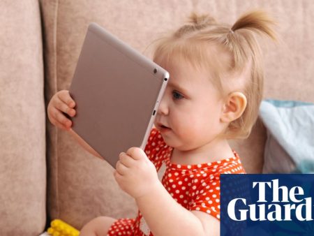 Screen time can damage under-twos’ development, landmark study suggests
