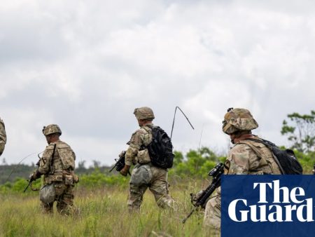 US military races to vaccinate new recruits before flu shots expire