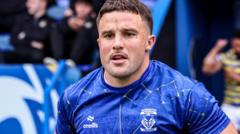 Smith helps Wire beat Hull FC to keep pace at top