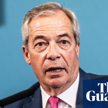 Unions rebuff Farage and say Reform ‘cosplaying’ as workers’ champions