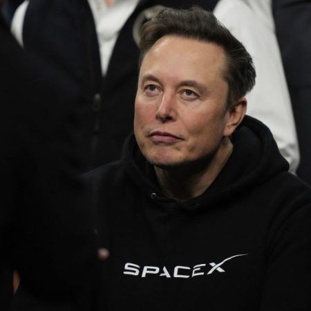 SpaceX launches IPO, making Elon Musk the world’s first trillionaire