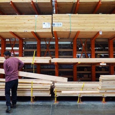 Snorting sawdust: Chile seizes wood laced with ‘historic’ 100 tons of drugs