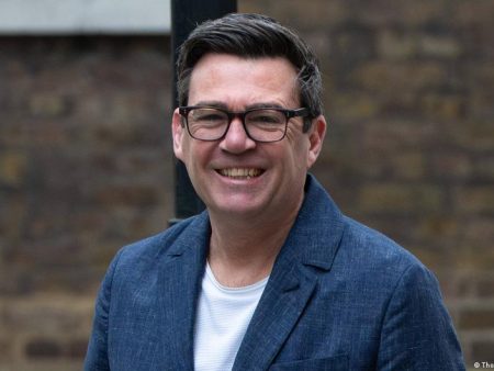 UK: Manchester Mayor Andy Burnham wins parliament seat