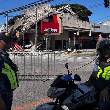 Philippines lifts tsunami alert after deadly 7.8 earthquake