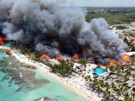 Woman killed, hundreds evacuate in Dominican Republic hotel fire