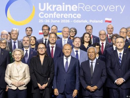 Ukraine, Poland smooth over WW2 dispute at Gdansk aid forum