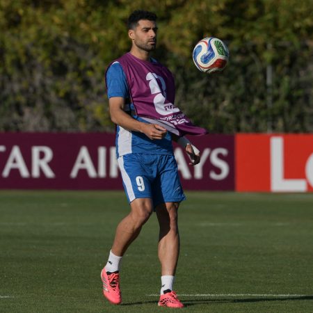 Iran vs New Zealand: World Cup team news, start, lineups and where to watch